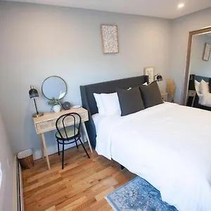 Alafia- Cozy Jfk Area - Is A Hosted Meaning The Host Live On Site New York